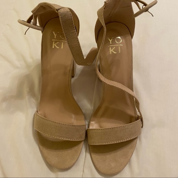 heels - Picture 6 of 7